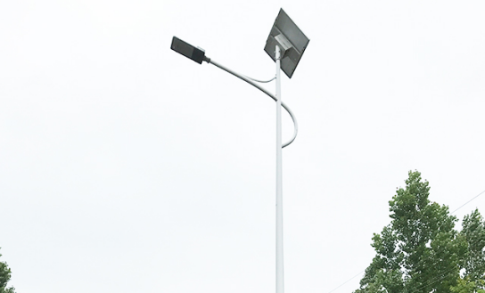 Processo de produção de postes de iluminação pública