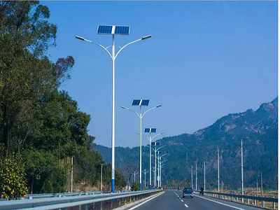 Investimento do projeto de produção de luz de rua solar